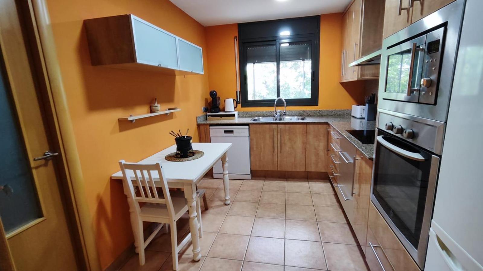 Piso Rural Sol Bergueda Apartment Avia Bagian luar foto